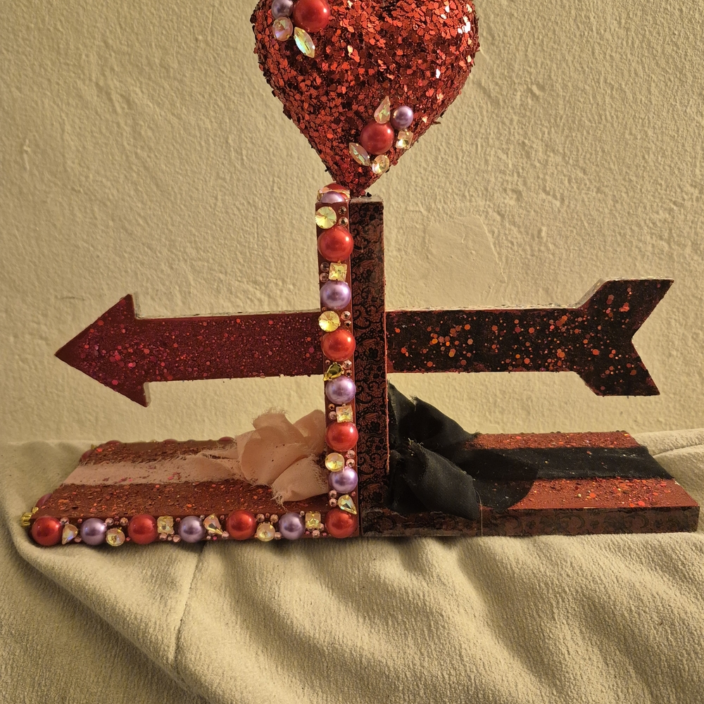Red Glitter Heart Arrow Decor, You Love Me, You Love Me Not.